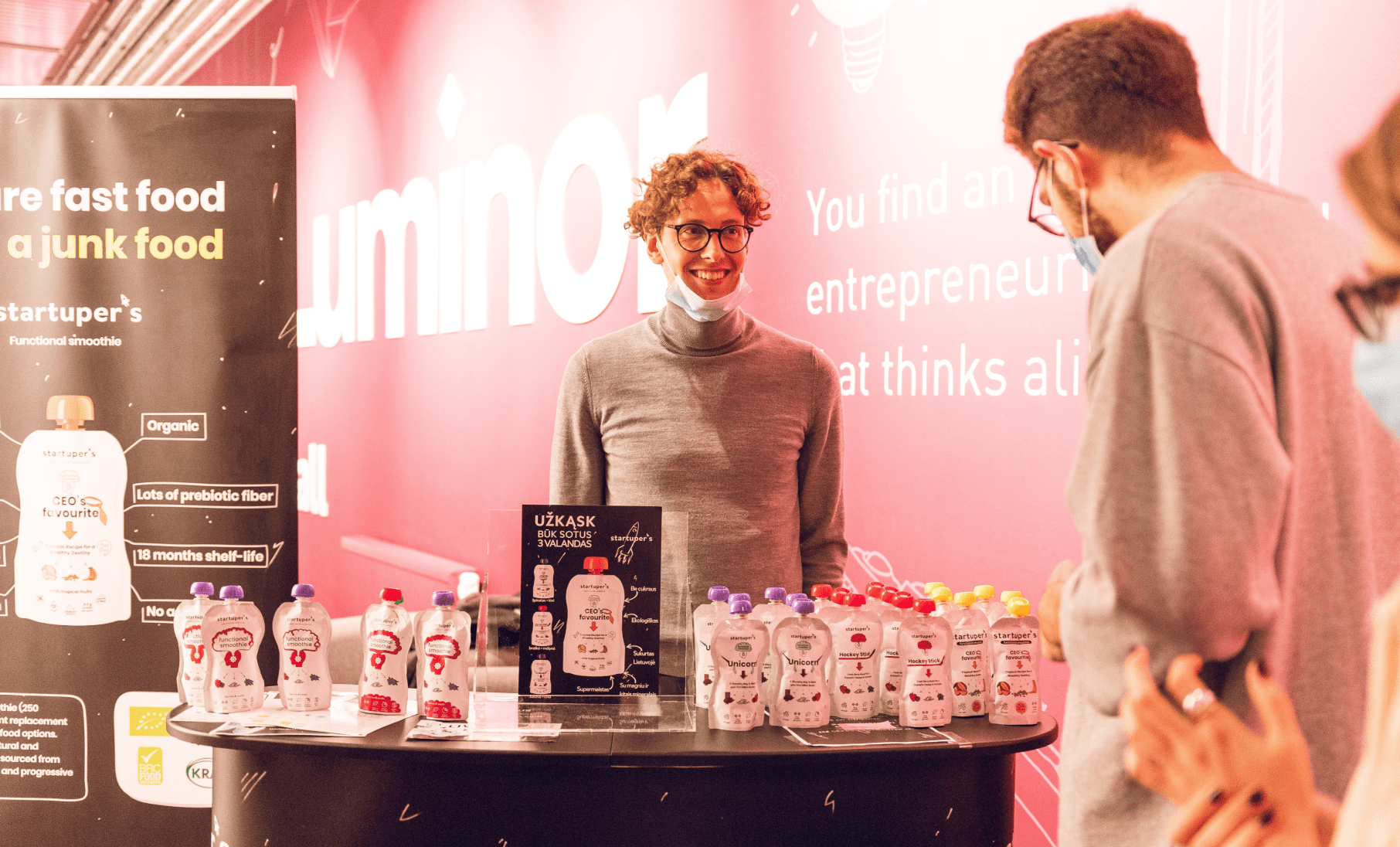 Startupers' snacks at a fair